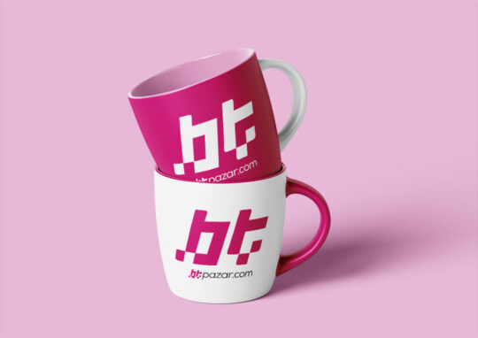 w-BT-Mug_Mockup_4