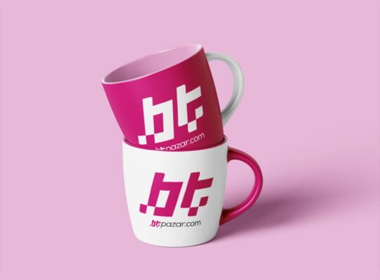 w-BT-Mug_Mockup_4